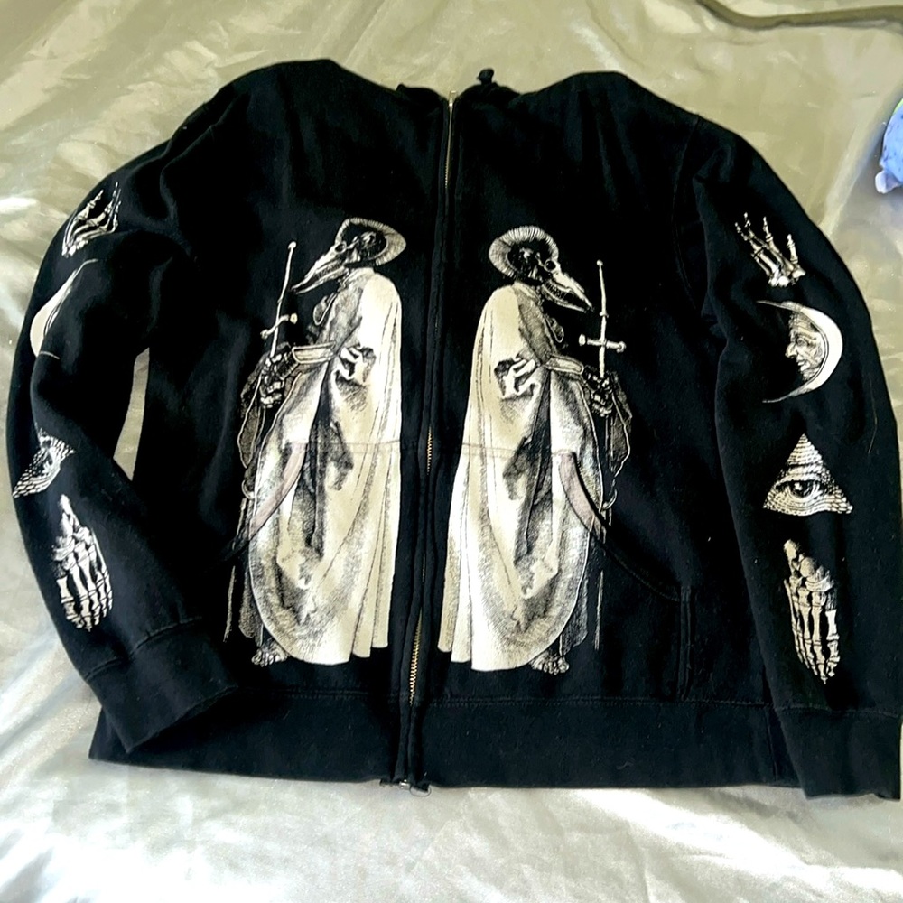 Blackcraft medium zip up